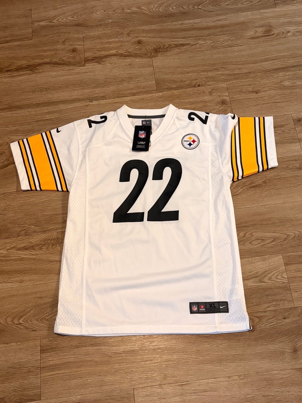 Youth XL White Steelwrs Jersey with Yellow Sleeve Accents